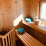 Hausboot Elandi Villa Bitterfeld-Wolfen