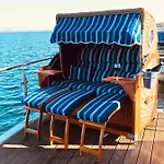 Hausboot Elandi Villa *