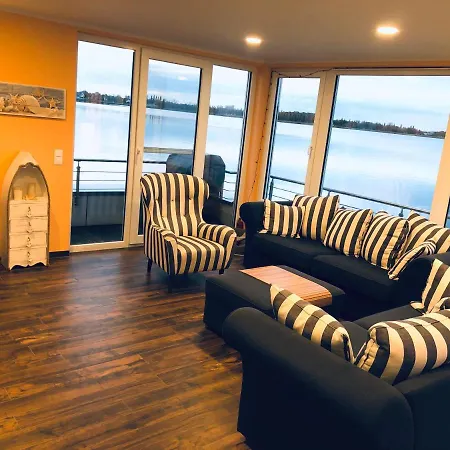 Hausboot Elandi Bitterfeld-Wolfen