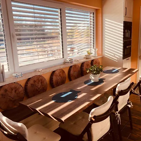 Hausboot Elandi * Bitterfeld-Wolfen