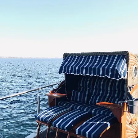 Hausboot Elandi Bitterfeld-Wolfen