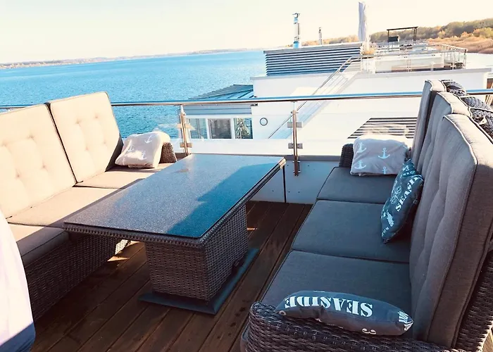 Вилла Hausboot Elandi