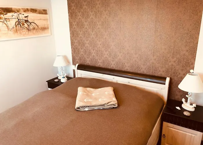 Hausboot Elandi Вилла