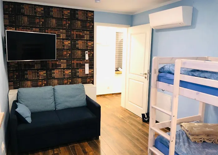 Hausboot Elandi Bitterfeld-Wolfen