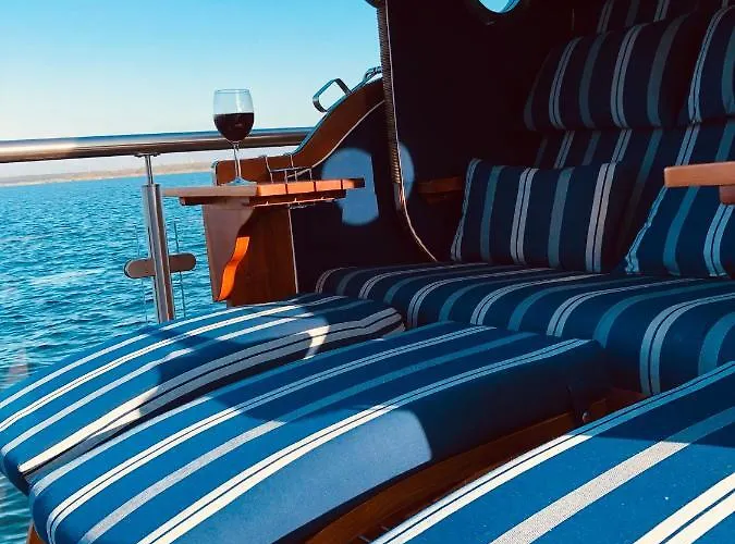 Hausboot Elandi Bitterfeld-Wolfen